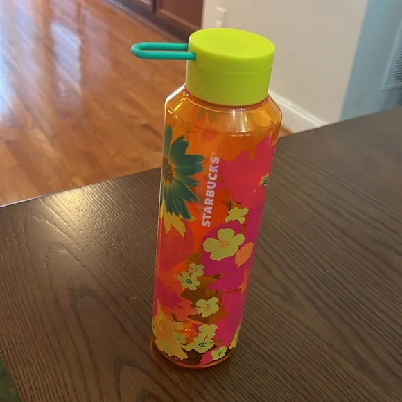 FIRM price Starbucks Water Bottle - Picture 4 of 5